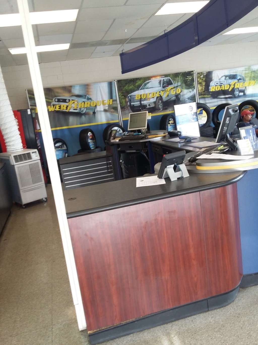 Goodyear Auto Service | 273 W Baltimore Pike Suite 281, Clifton Heights, PA 19018, USA | Phone: (610) 626-2881