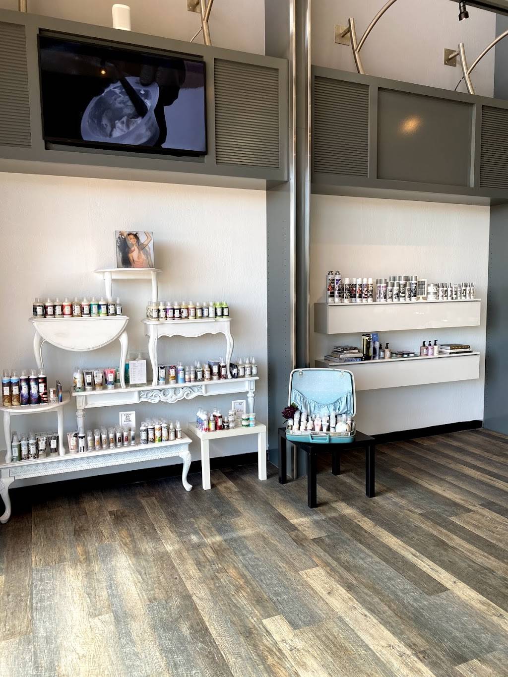 Salon 27 | 1660 S Val Vista Dr Suite 120, Mesa, AZ 85204, USA | Phone: (480) 371-9951