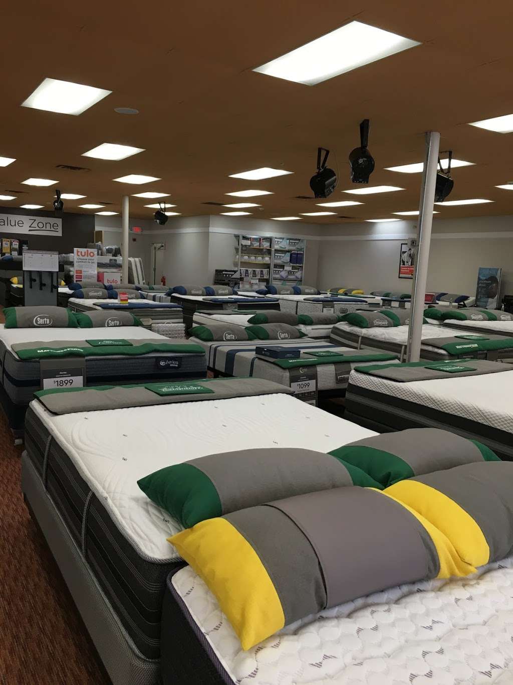 Mattress Firm Springfield | 101 Baltimore Pike, Springfield, PA 19064, USA | Phone: (610) 328-5741