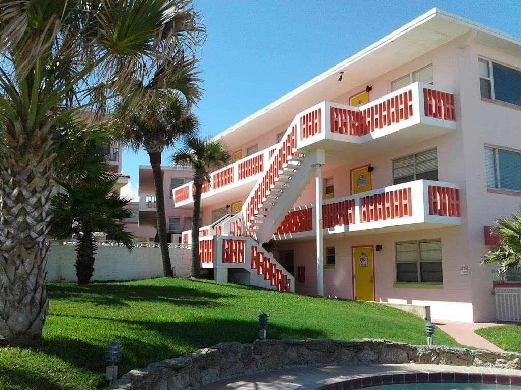 Tropical Manor | 2237 S Atlantic Ave, Daytona Beach Shores, FL 32118, USA | Phone: (386) 252-4920