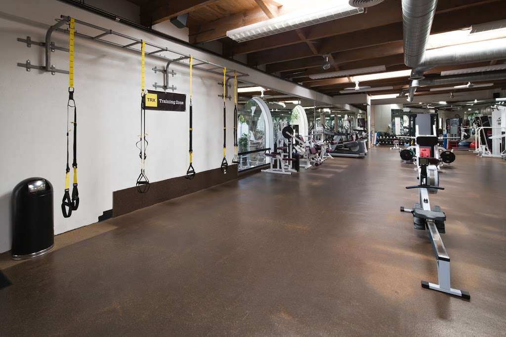 Womens World Fitness Center | 2000 Huntington Dr, San Marino, CA 91108, USA | Phone: (626) 284-7741