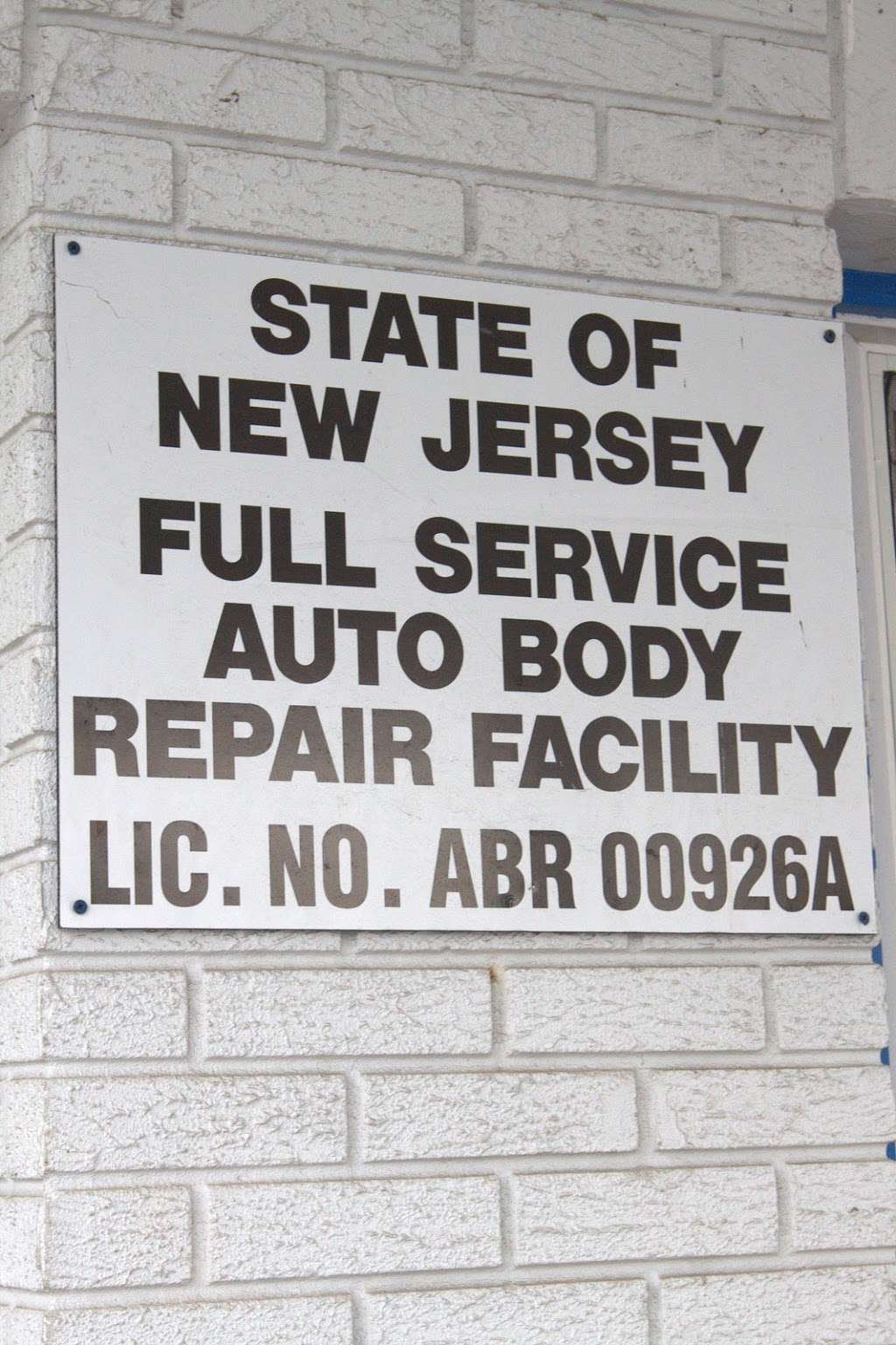 D&C Auto Body | 59 W Mahan St, Tenafly, NJ 07670, USA | Phone: (888) 585-8785