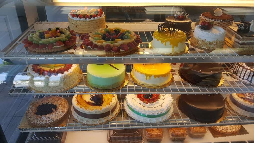 Sarkis Pastry | 1776 E Washington Blvd, Pasadena, CA 91104, USA | Phone: (626) 398-3999