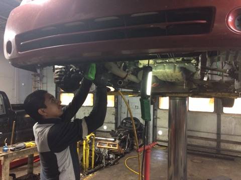 Reveles Auto Service | 3421 English Ave, Indianapolis, IN 46201, USA | Phone: (317) 366-3333