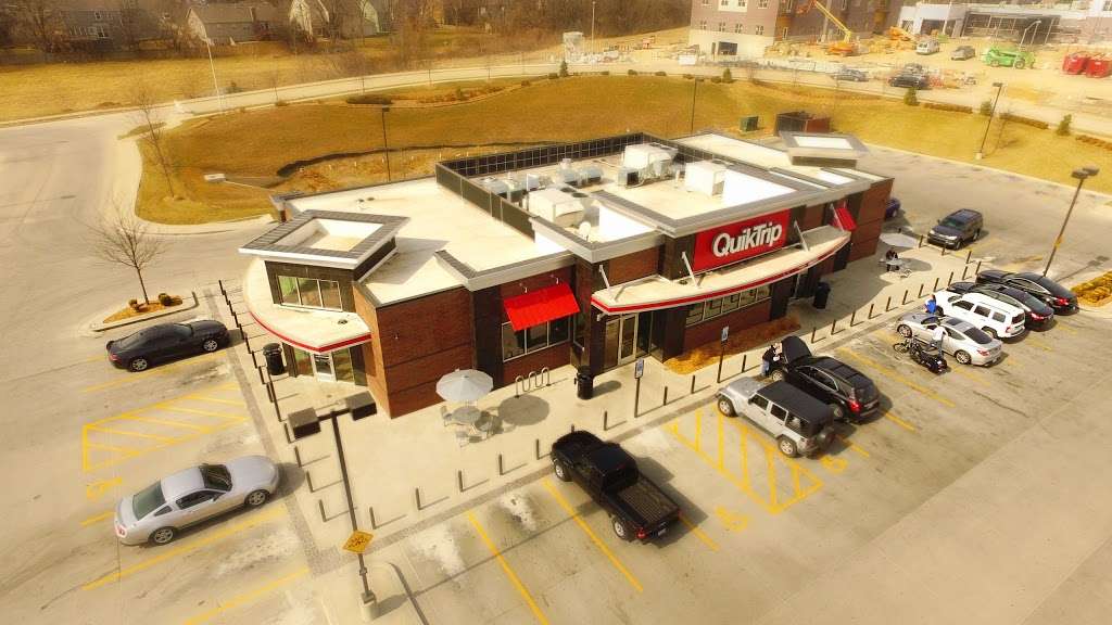 QuikTrip | 11070 Pflumm Rd, Lenexa, KS 66215 | Phone: (913) 339-9236