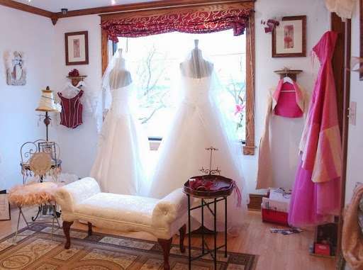 Donna Morello of Mariage Couture | 6140 Lower York Rd, New Hope, PA 18938, USA | Phone: (908) 413-6478