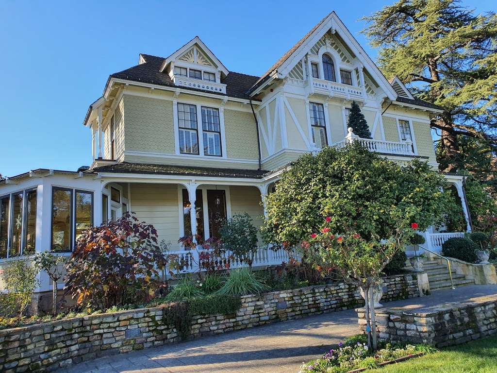 Sutter Home | 277 St Helena Hwy, St Helena, CA 94574 | Phone: (707) 963-3104