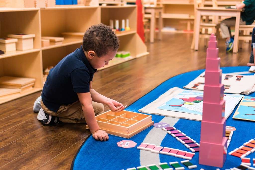 Wonderland Montessori of Las Colinas | 431 E Royal Ln, Irving, TX 75039 | Phone: (469) 567-3877