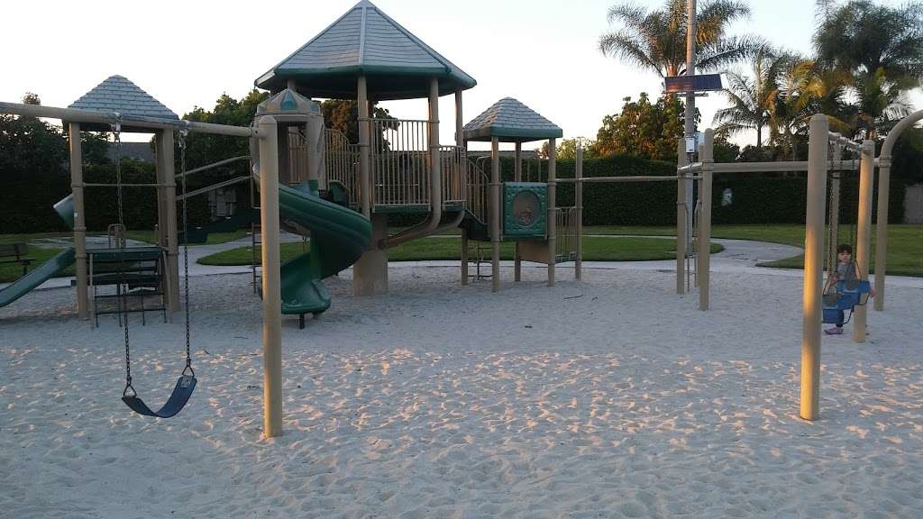 Cherry Cove Park | 2136 Denmead St, Lakewood, CA 90712, USA