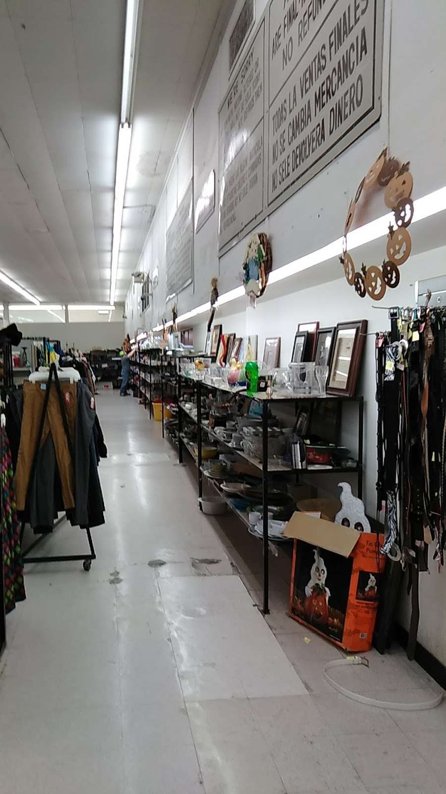 Family Thrift Center | 4330 Fulton St, Houston, TX 77009, USA | Phone: (713) 699-4733