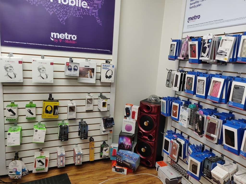 Metro by T-Mobile | 13008 Spring Oak Dr, Balch Springs, TX 75180, USA | Phone: (972) 913-8955