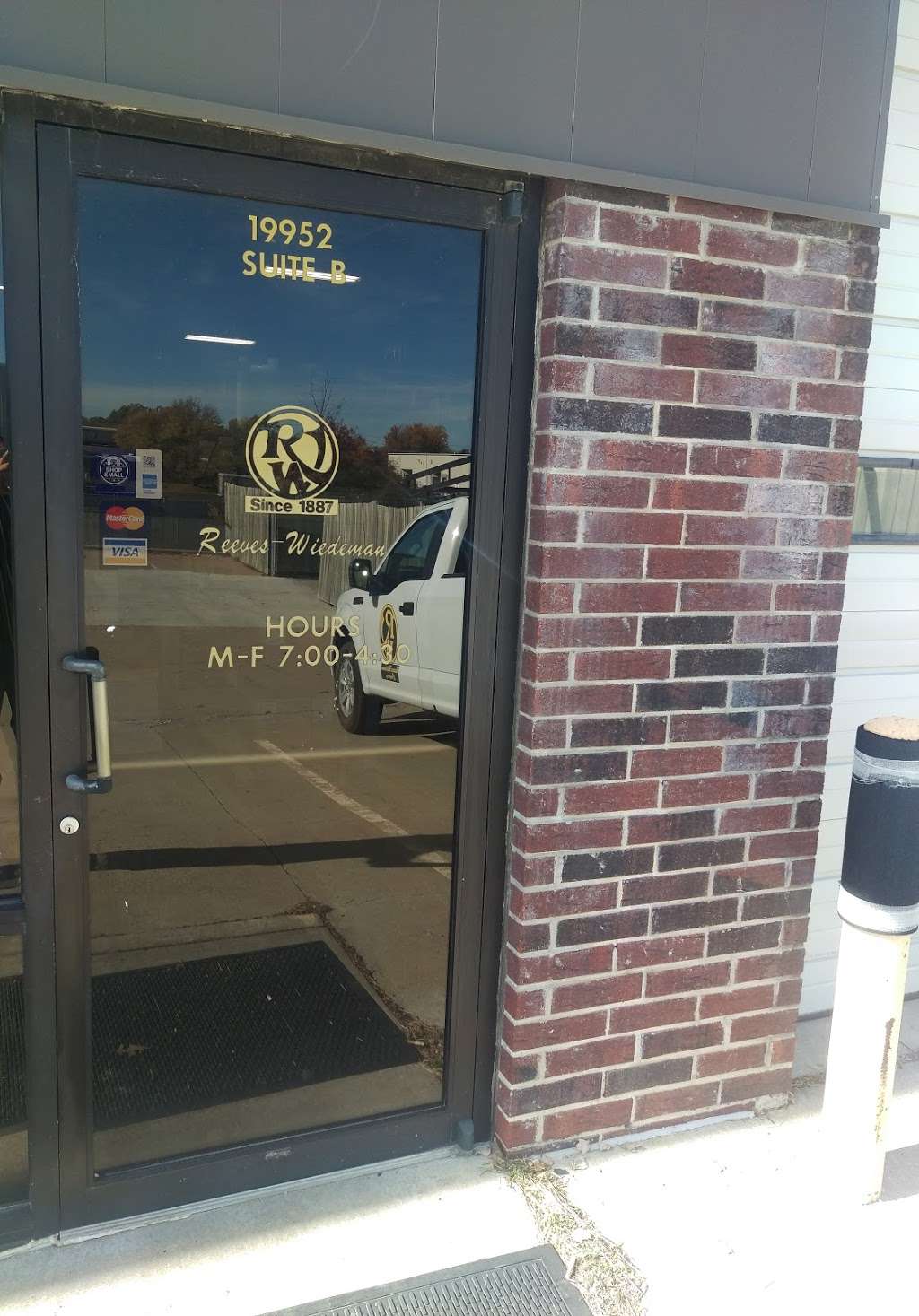 Reeves-Wiedeman Company | 19952 W 162nd St, Olathe, KS 66062, USA | Phone: (913) 829-9090