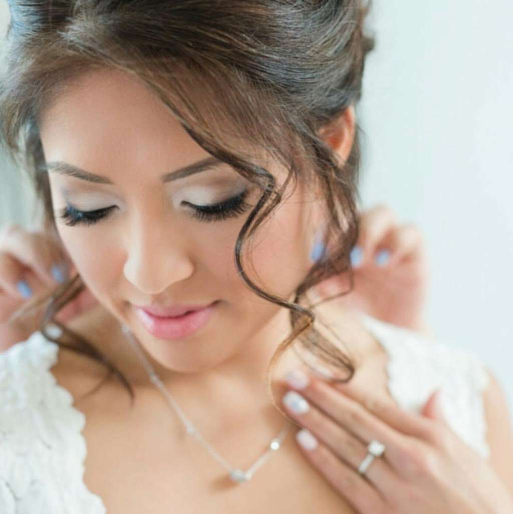 Gina Jost Makeup and Hair Artistry | 102 Sandlewood Road, Egg Harbor Township, NJ 08234 | Phone: (609) 445-4122