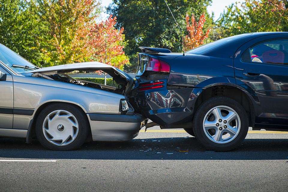 Abogados de Accidentes de Auto y Trabajo en Aurora | 750 N Gladstone Ave, Aurora, IL 60506 | Phone: (630) 791-5800