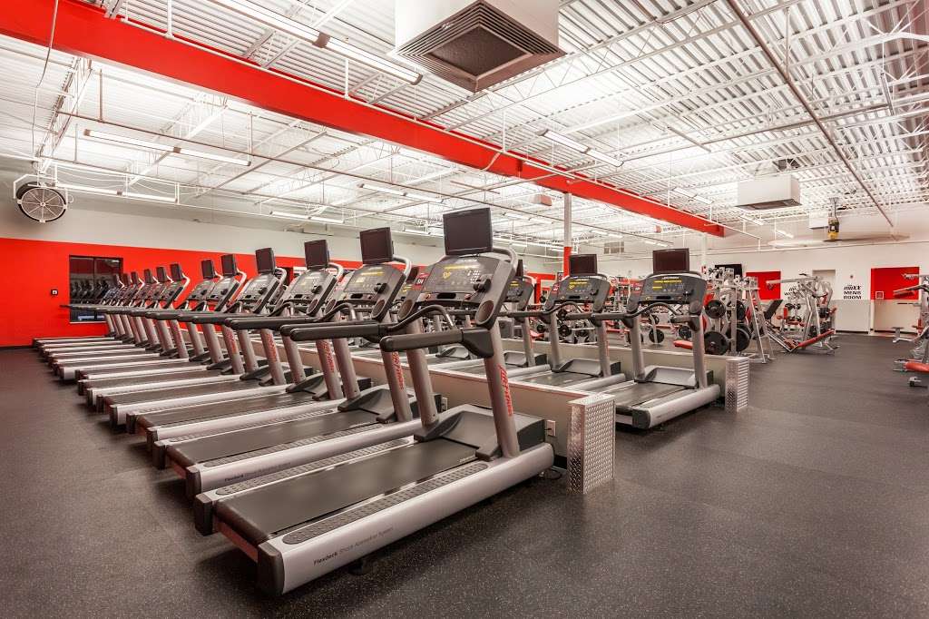 Maxx Fitness | 622 George Washington Hwy, Lincoln, RI 02865, USA | Phone: (401) 334-4500