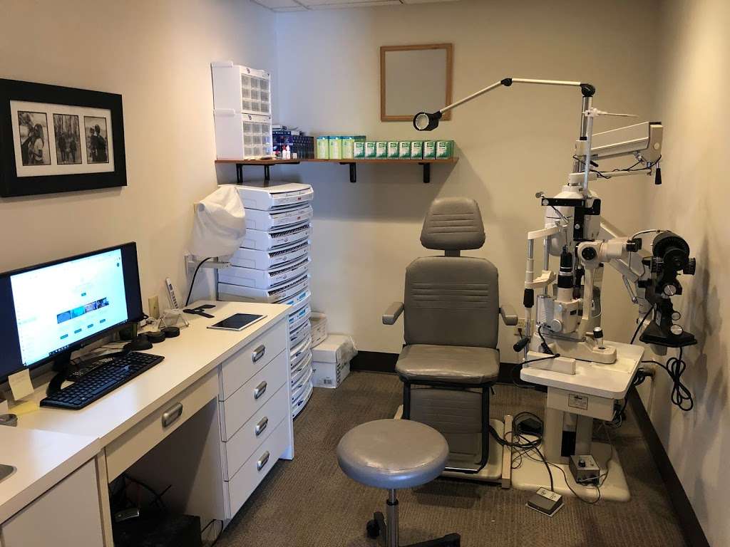 Professional Eyecare Lawrence 3201 Iowa St Lawrence Ks 66046 Usa