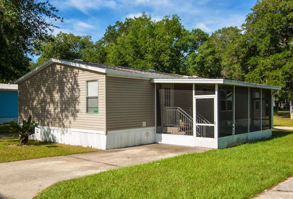 Country Squire MH & RV Resort | 6 Country Squire Dr, Paisley, FL 32767 | Phone: (352) 771-5614