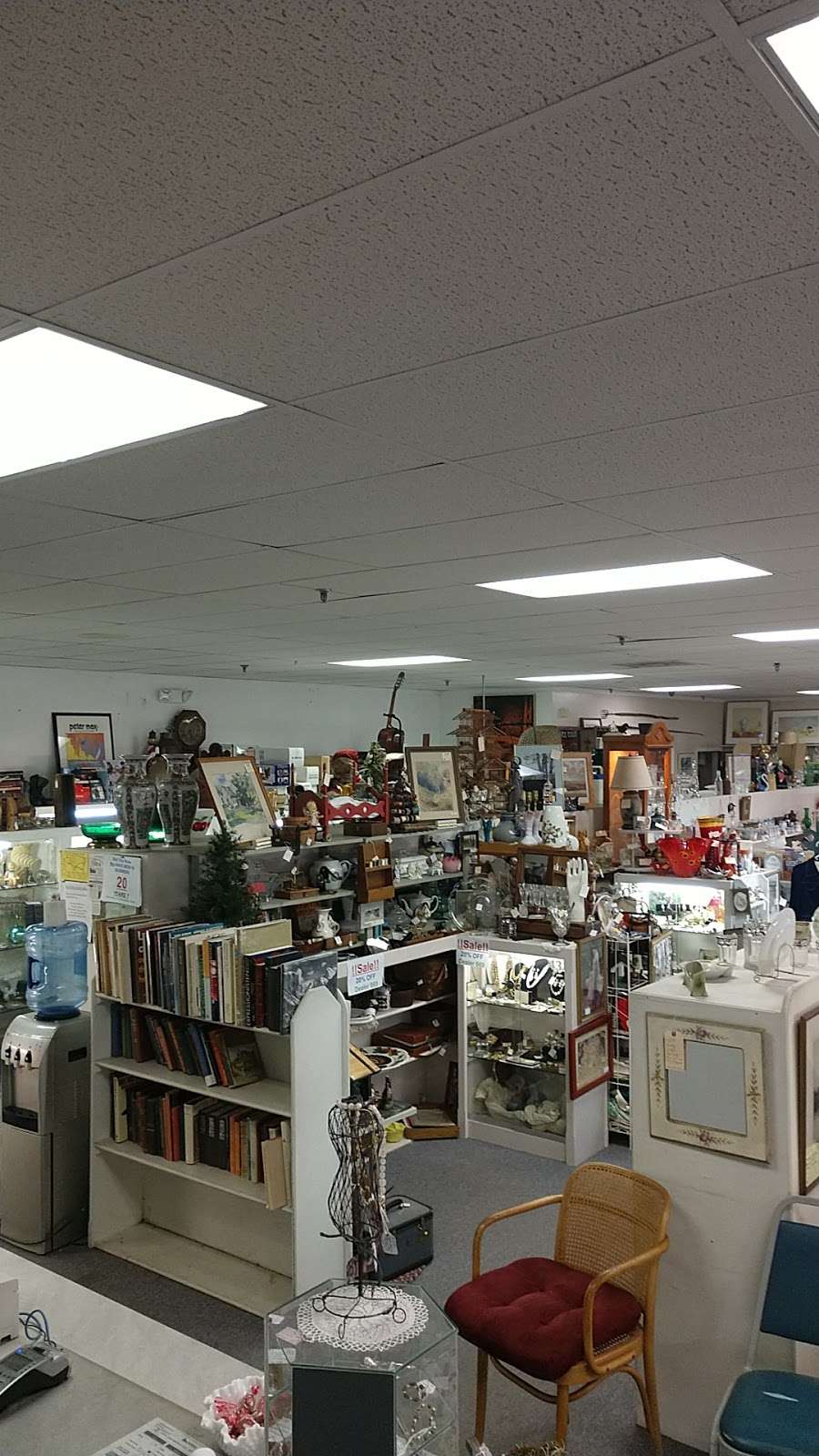 101A Antique & Collectible Center | 141 NH-101A, Amherst, NH 03031, USA | Phone: (603) 880-8422