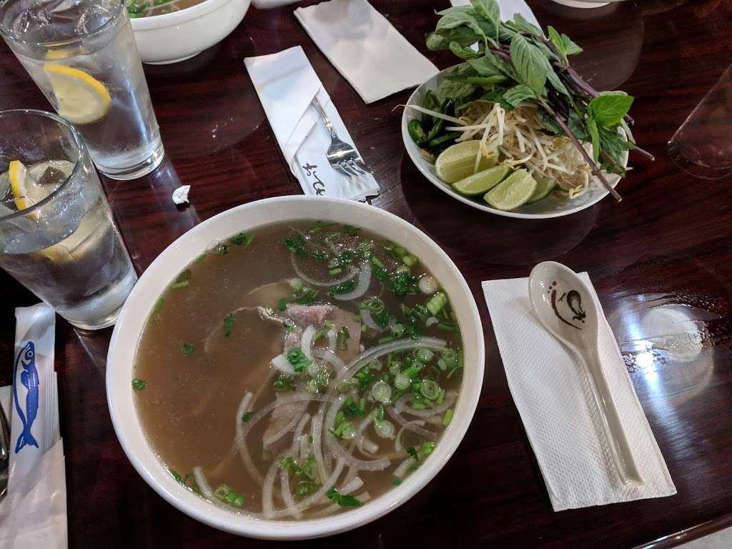 Pho Au Lac | 158 Tuskawilla Rd Suite 1300, Winter Springs, FL 32708 | Phone: (407) 278-3113