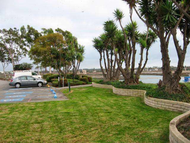 Belmont Shores Mobile Estates | 6230 E Marina View Dr, Long Beach, CA 90803, USA | Phone: (562) 431-4132