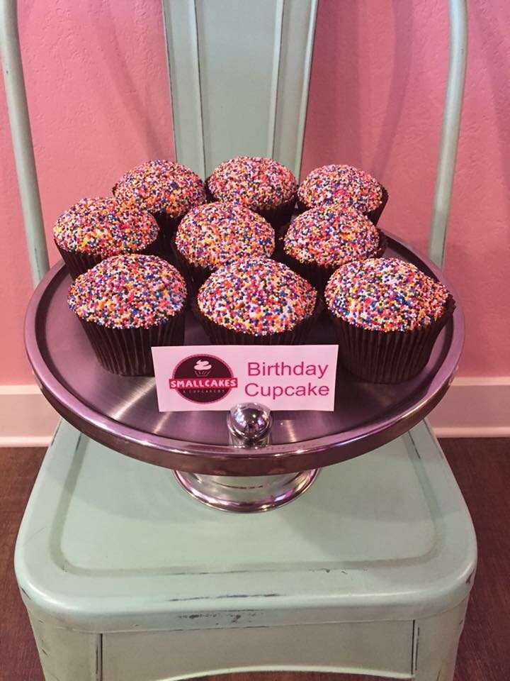 Smallcakes Cupcakery | 1279 N Emerson Ave D, Greenwood, IN 46143, USA | Phone: (317) 881-6990