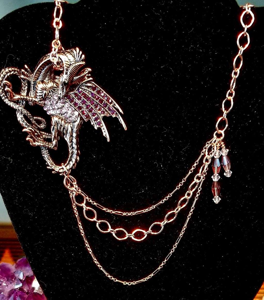 Forever After Finds | 67 South Main St Second Floor, Oswego, IL 60543, USA | Phone: (331) 725-4684
