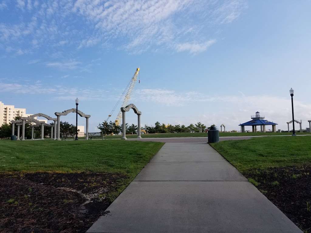 Oscar E. McClinton Waterfront Park | 201 N New Hampshire Ave, Atlantic City, NJ 08401, USA | Phone: (609) 625-8219