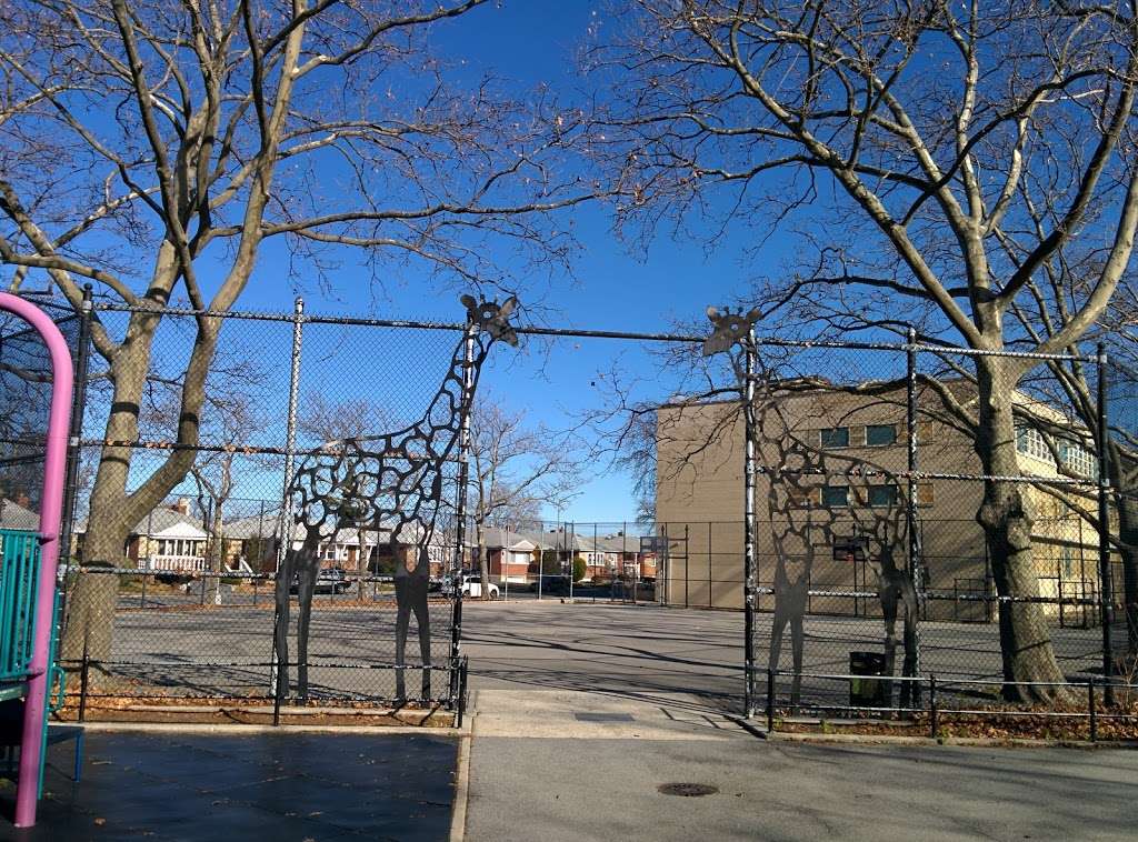 Willets Point Playground | 166th St. & 16th Rd, Whitestone, NY 11357, USA