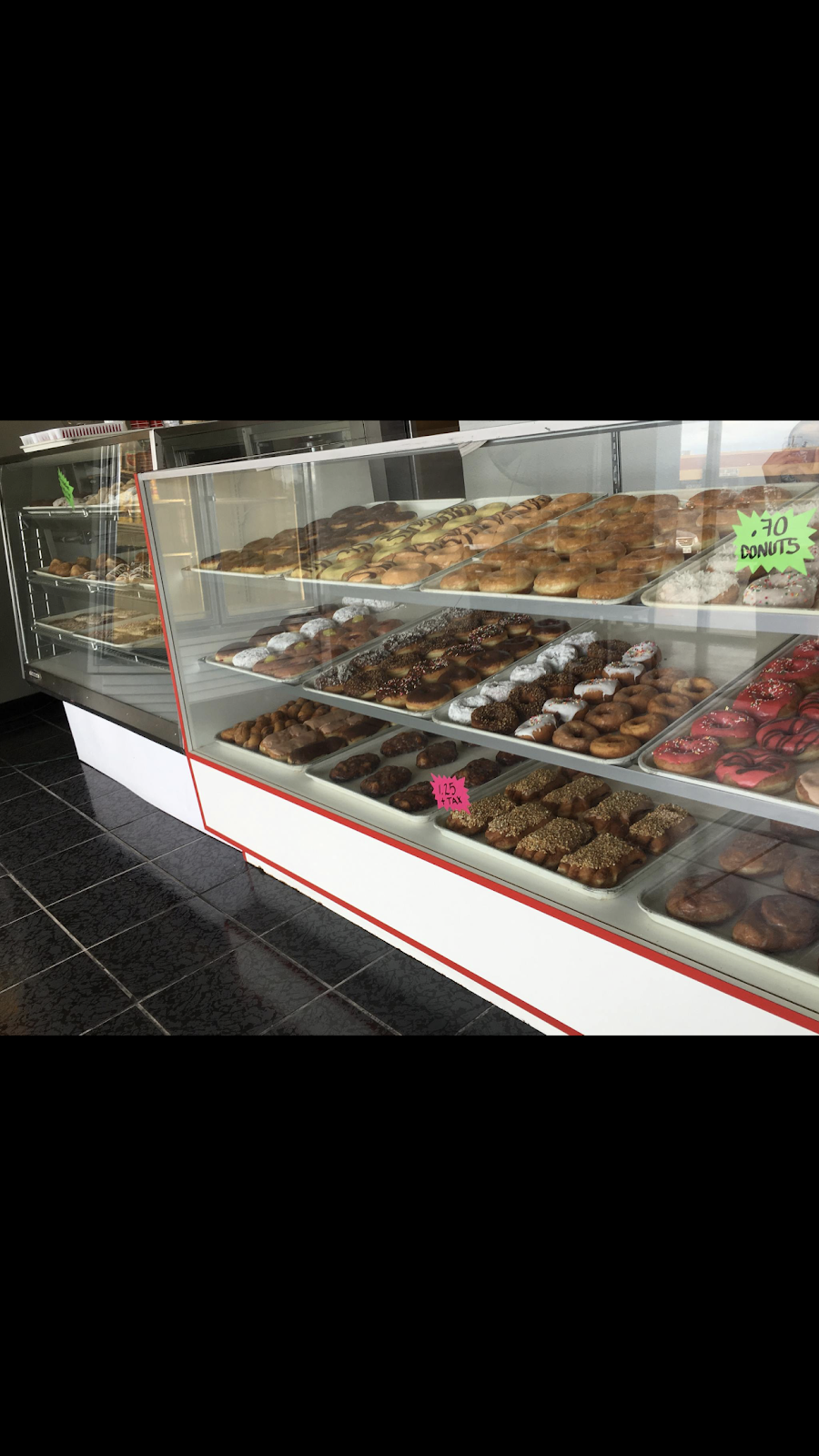 Marcy’s Donuts | 3355 N Yarbrough Dr suite c, El Paso, TX 79925, USA | Phone: (915) 383-2695