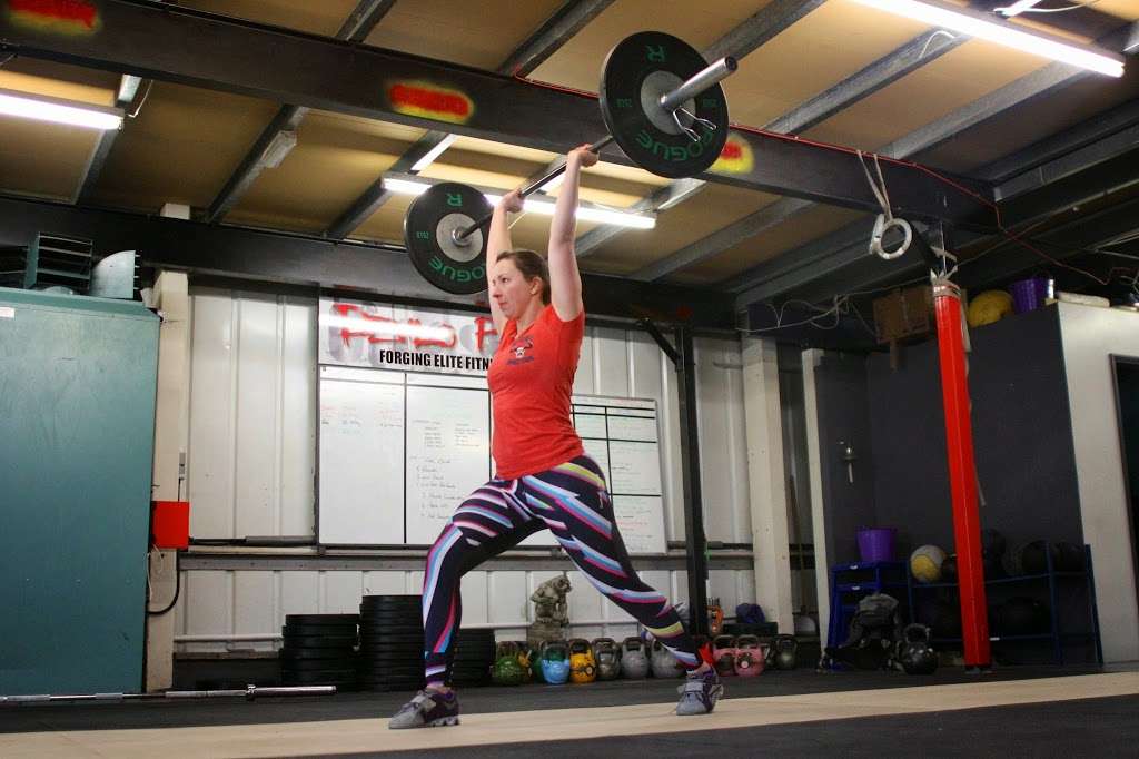 Crossfit Devils Path | Unit 1, Warlingham Court Farm, Tithepit Shaw lane, Warlingham CR6 9AT, UK | Phone: 07730 521545