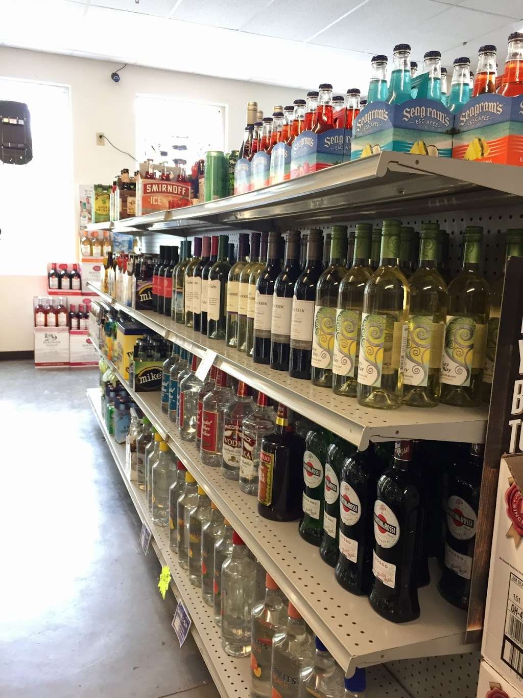 Dash Discount Liquor | 1142 Elkton Rd, Newark, DE 19711 | Phone: (302) 722-6989