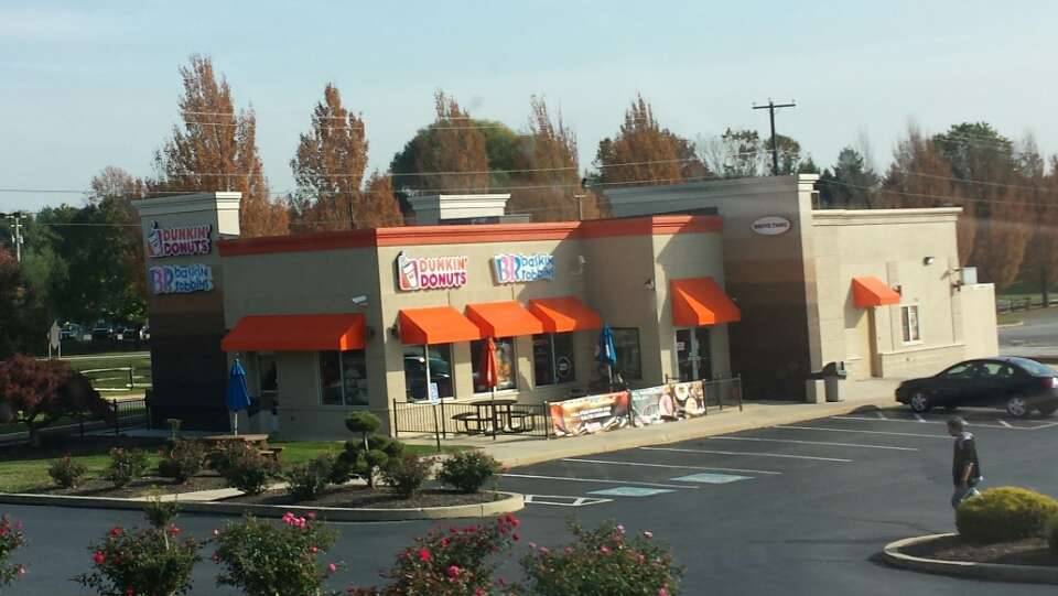 Dunkin | 366 W Main St, Leola, PA 17540, USA | Phone: (717) 656-8040