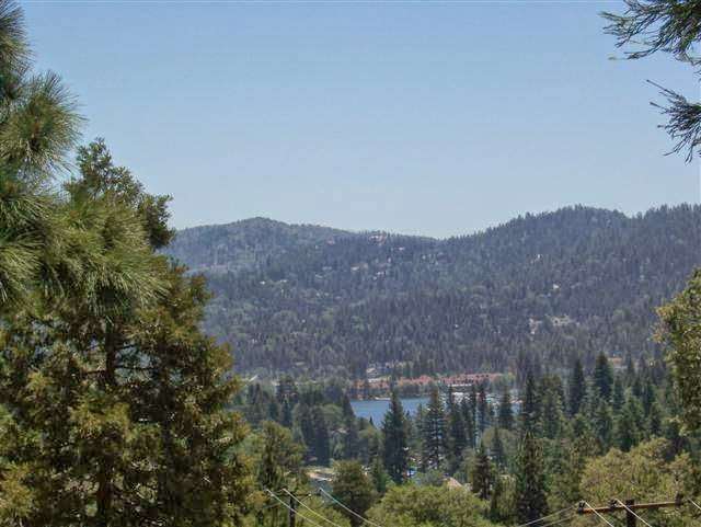 Lake Arrowhead Cool Cabins | N Bay Rd, Lake Arrowhead, CA 92352, USA | Phone: (800) 854-0015