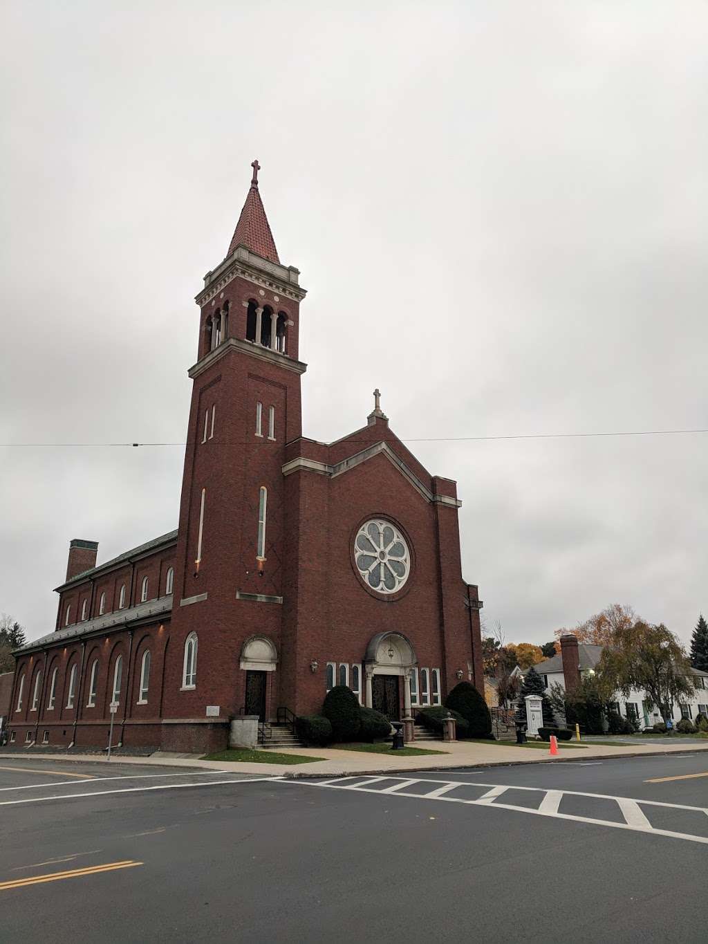 St Lukes Roman Catholic Church | 70 W Main St, Westborough, MA 01581, USA | Phone: (508) 366-5502