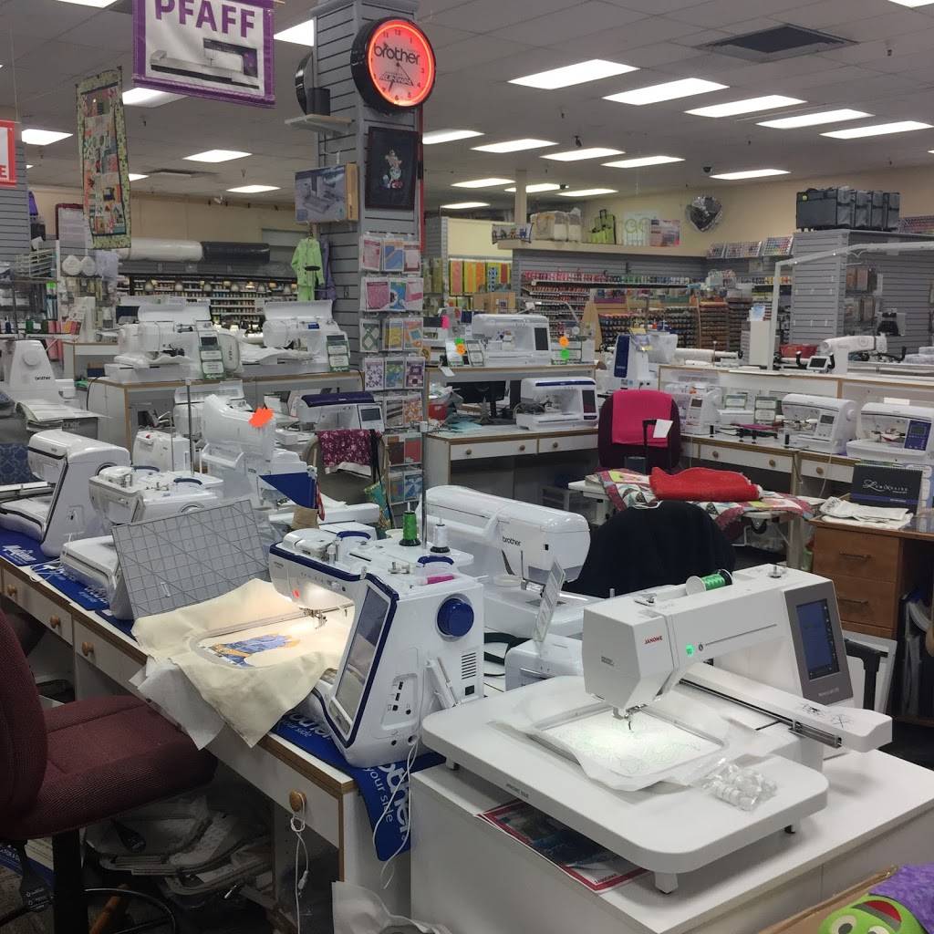 Mulqueen Sewing Center | 3716 E Main St, Mesa, AZ 85205, USA | Phone: (480) 545-0778