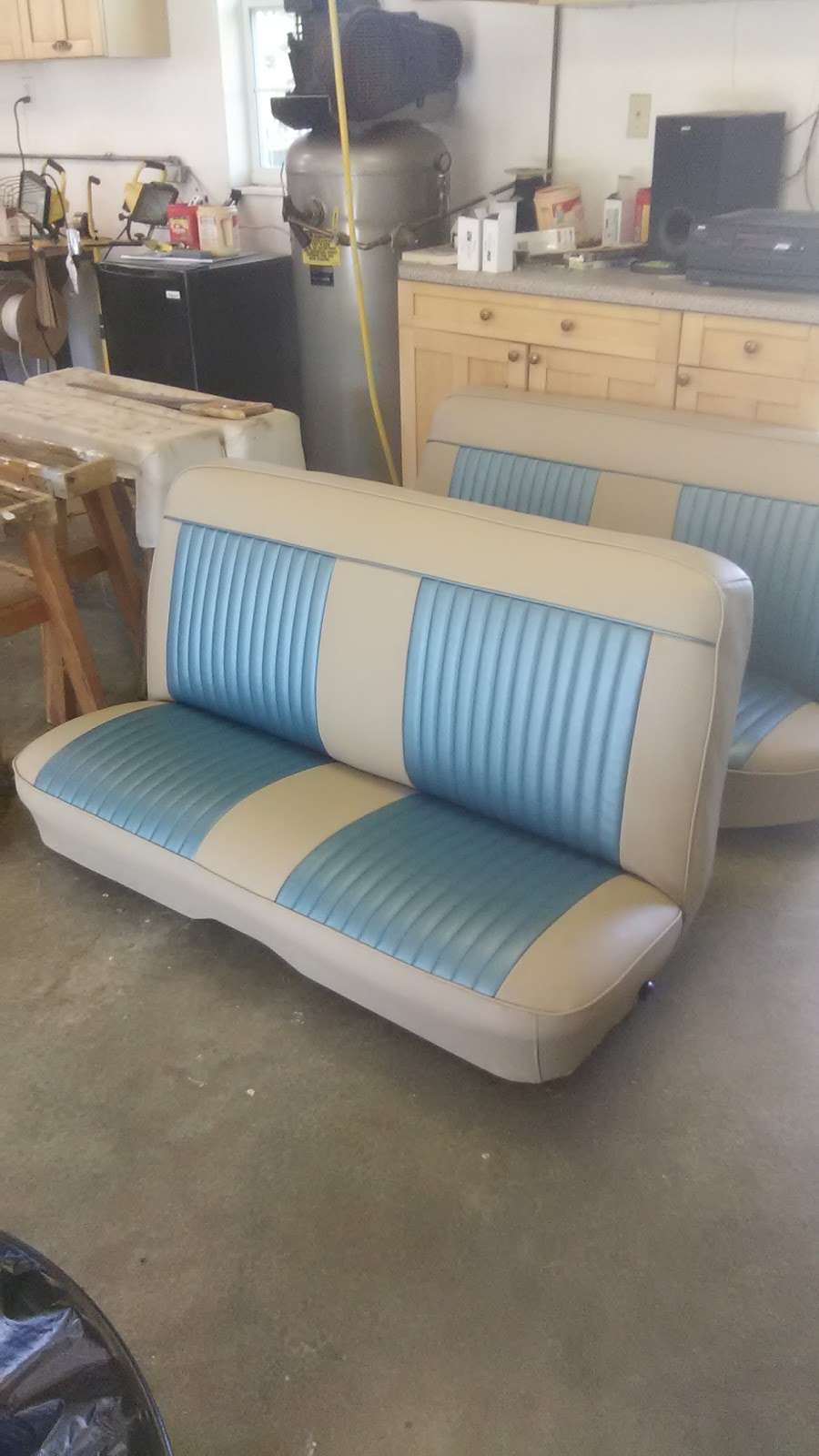 Coates Custom Upholstery | 33149 199th St, Leavenworth, KS 66048, USA | Phone: (913) 682-7258