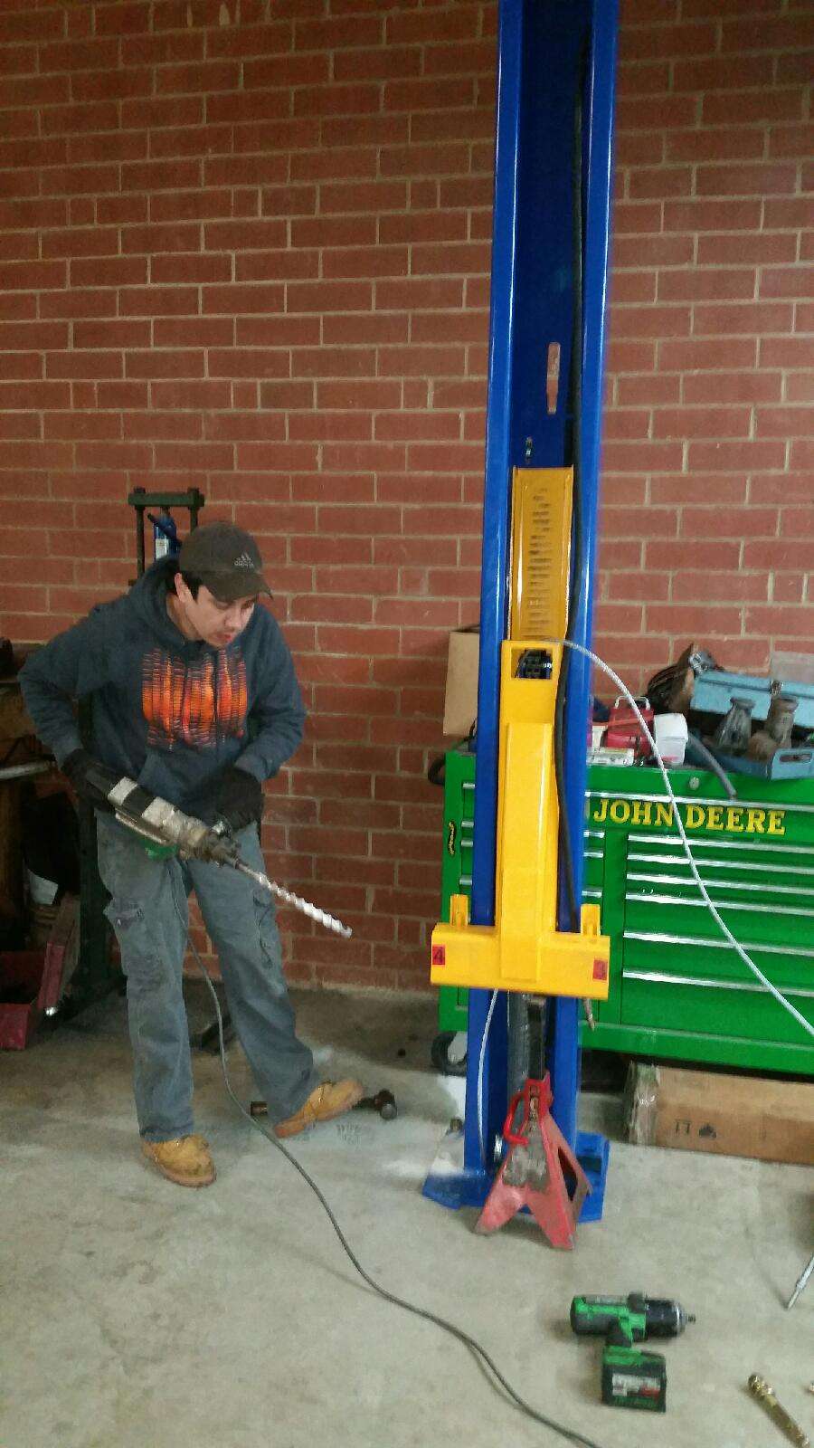 Transpecialists of Hickory | 997 13th St SW, Hickory, NC 28602, USA | Phone: (828) 855-3444