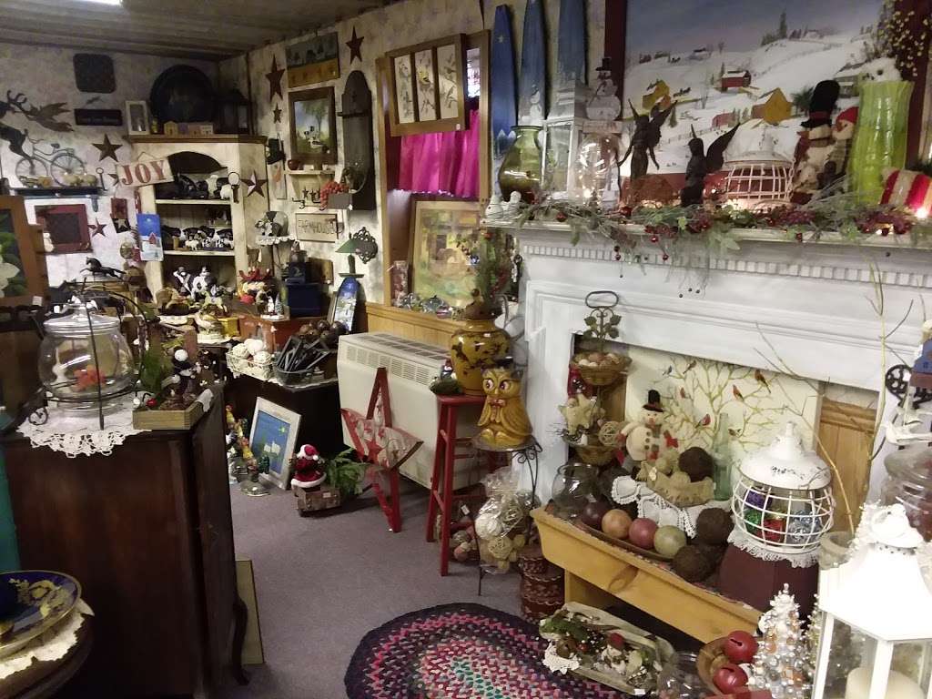 Marys Gift Shop | n 17557, 737 N Railroad Ave, New Holland, PA 17557, USA | Phone: (717) 354-7755