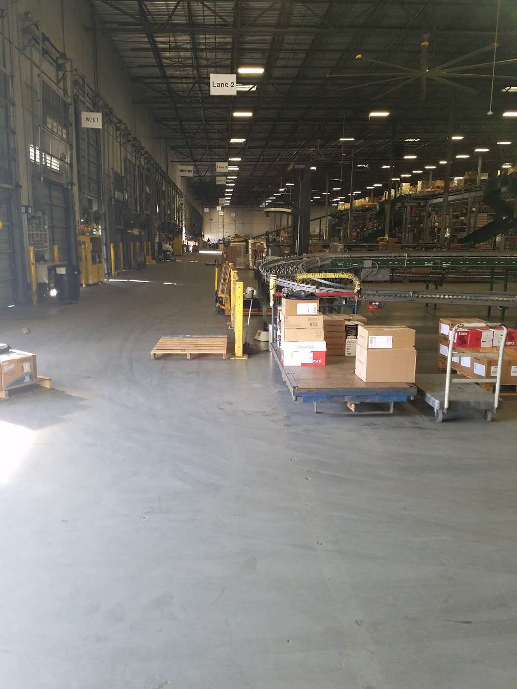 Essendant - Houston Distribution Center | 7677 Pinemont Dr, Houston, TX 77040, USA | Phone: (713) 856-7772