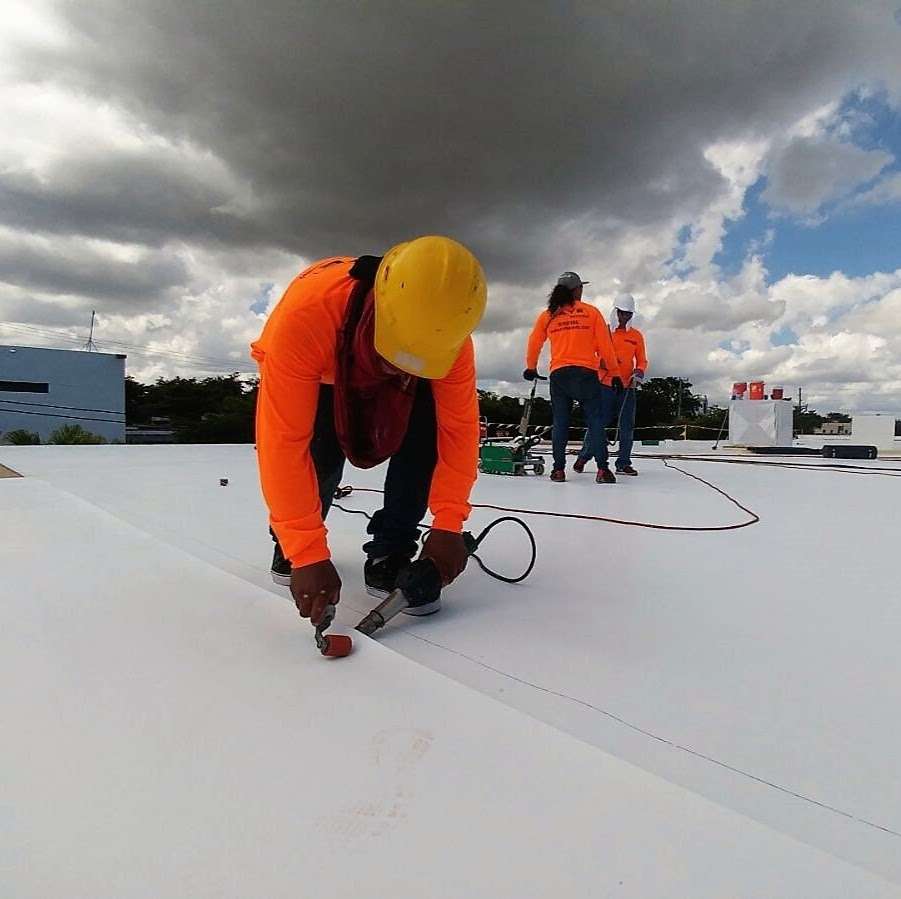 Caye Works Roofing | 10750 NW 138th St #2, Hialeah Gardens, FL 33018, USA | Phone: (305) 456-8514