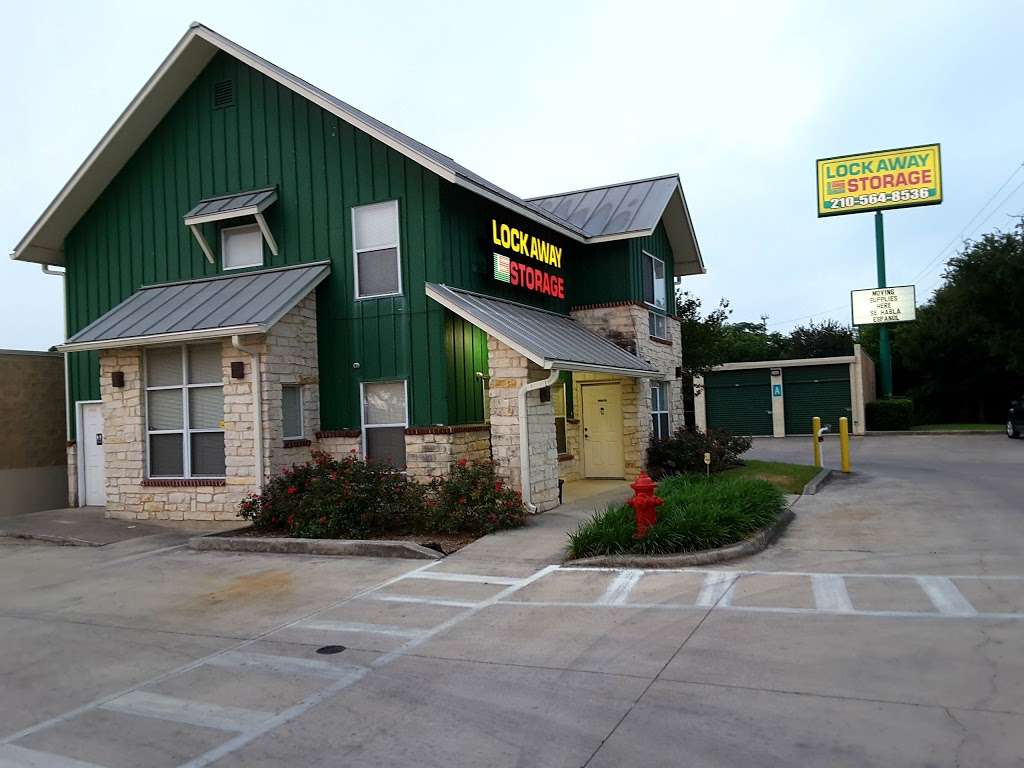 Lockaway Storage - Nacogdoches | 16002 Nacogdoches Rd, San Antonio, TX 78247, USA | Phone: (210) 625-4477