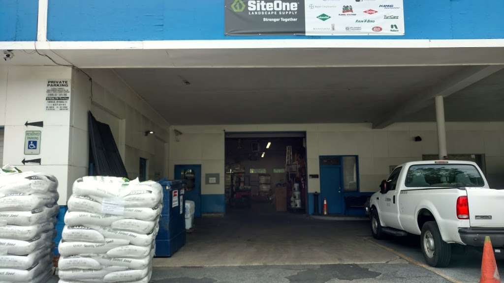 SiteOne Landscape Supply | 5 5th Ave, Larchmont, NY 10538, USA | Phone: (914) 834-2987