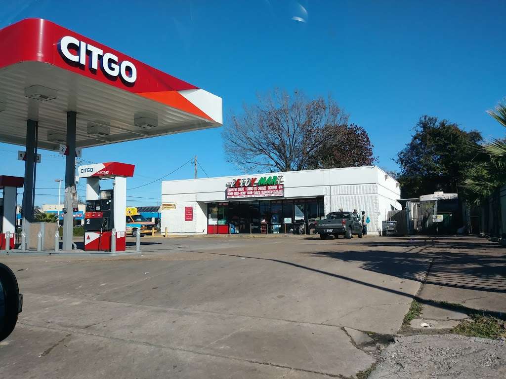 Speedy Mart | 2050 Bingle Rd, Houston, TX 77055, USA | Phone: (713) 722-9395