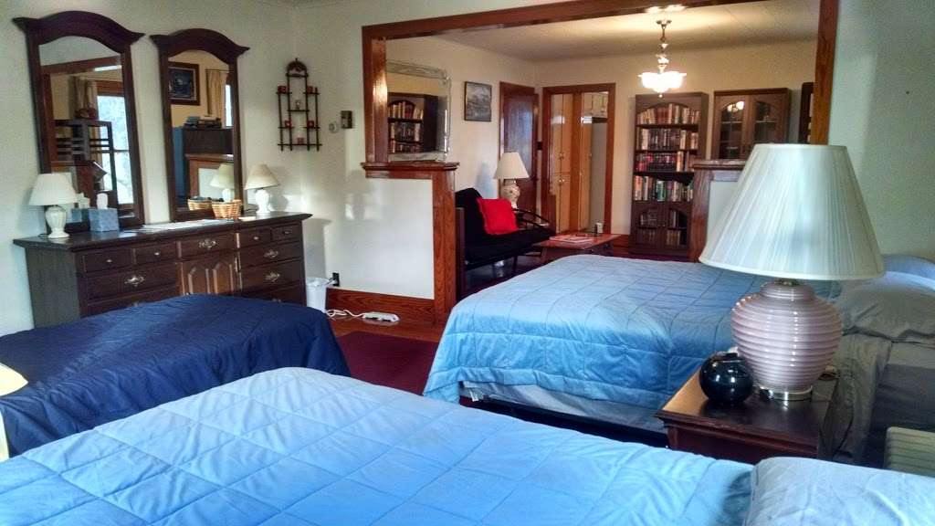 Fish & Loaves Bed and Breakfast | 1101 Numidia Dr, Catawissa, PA 17820, USA | Phone: (570) 356-6138