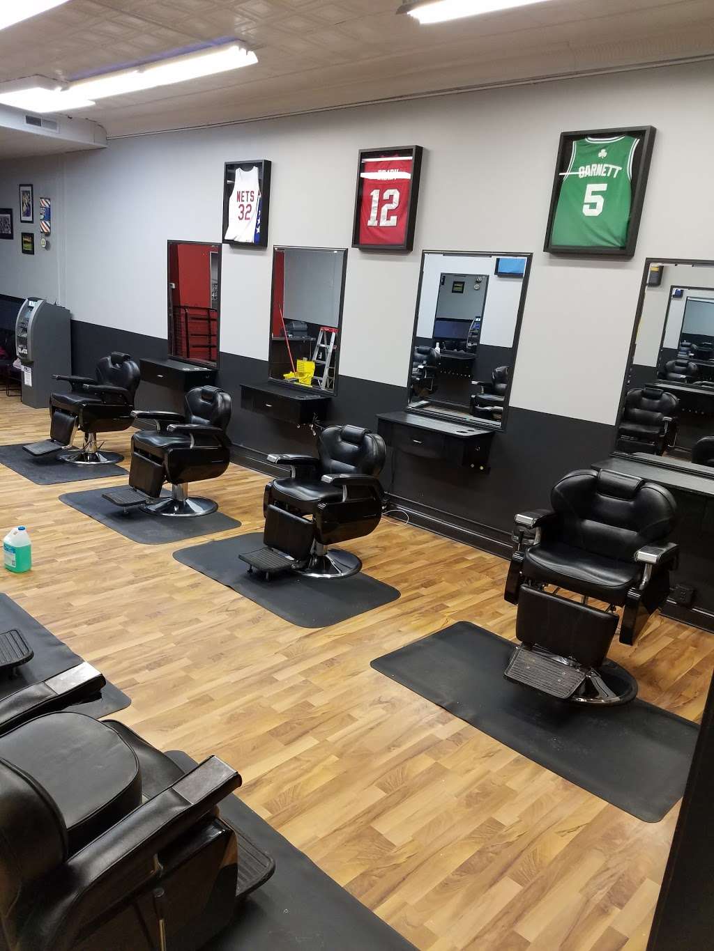 All Starz BarberShop & Beauty Salon | 3653 N Hobart Rd, Hobart, IN 46342 | Phone: (219) 942-9100