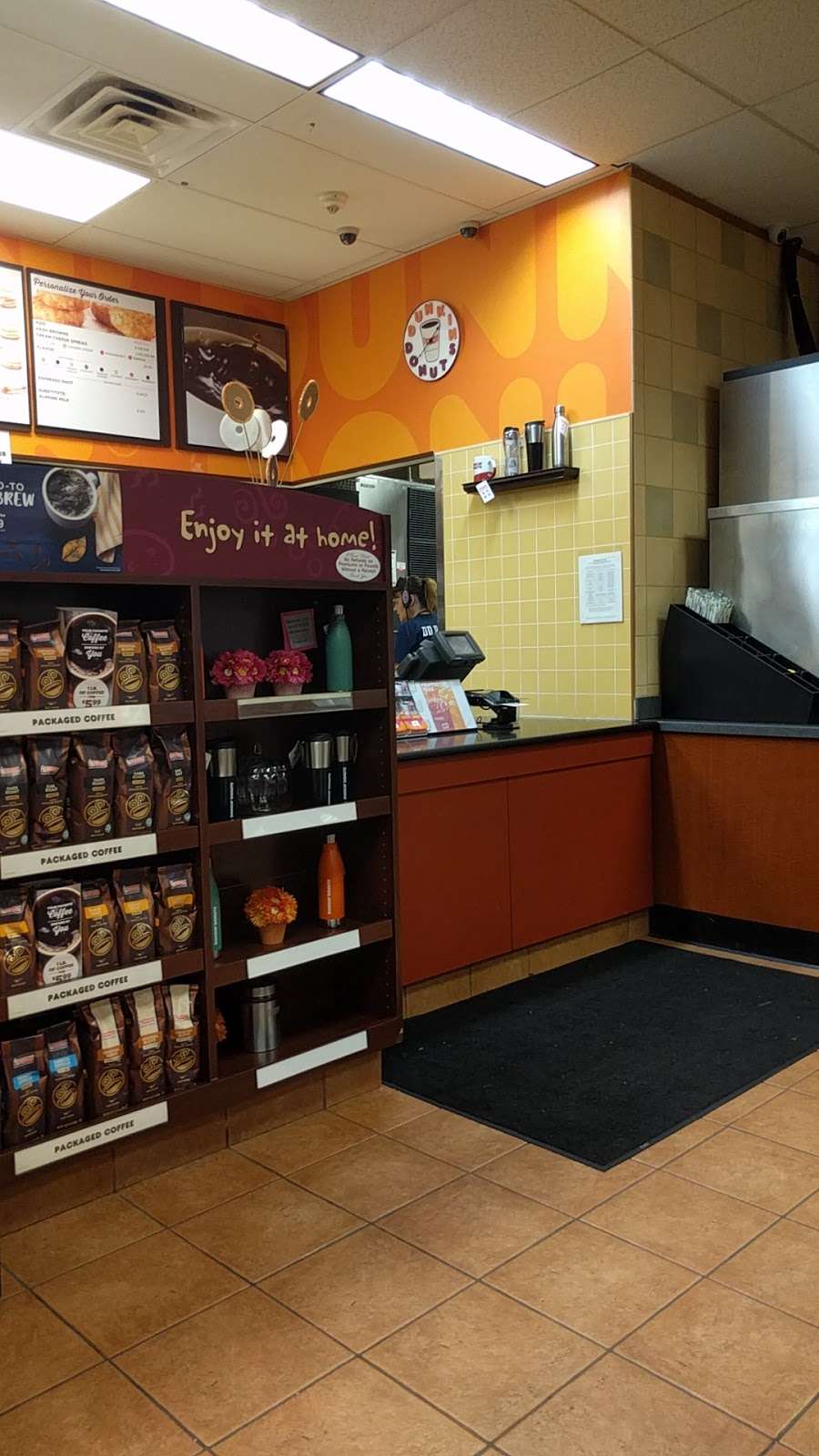 Dunkin | 337 Washington St Rte 1, Attleboro, MA 02703, USA | Phone: (508) 399-8521