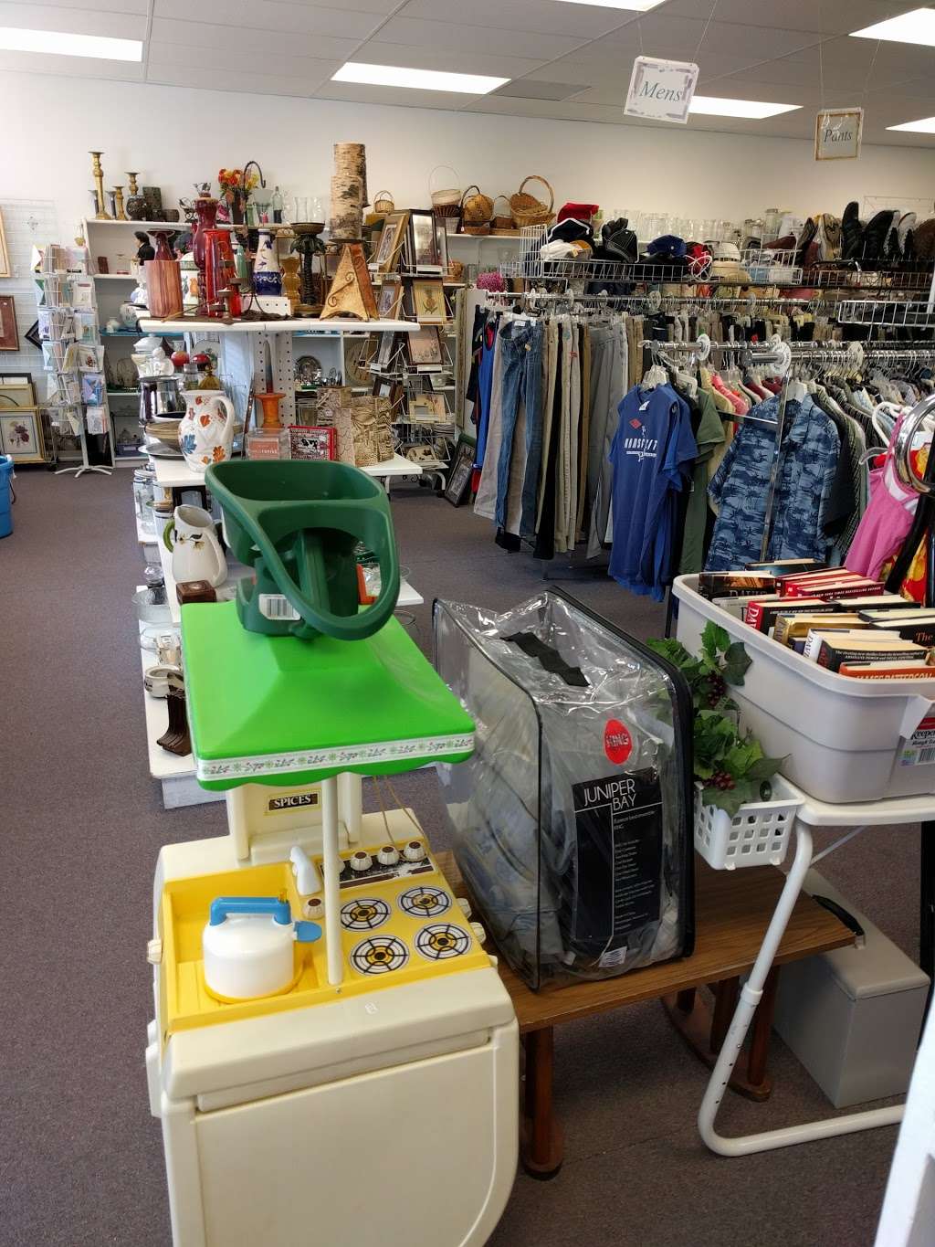 Arc Shoppe Thrift Store | 118 N Bridge St, Smithville, MO 64089, USA | Phone: (816) 873-3324