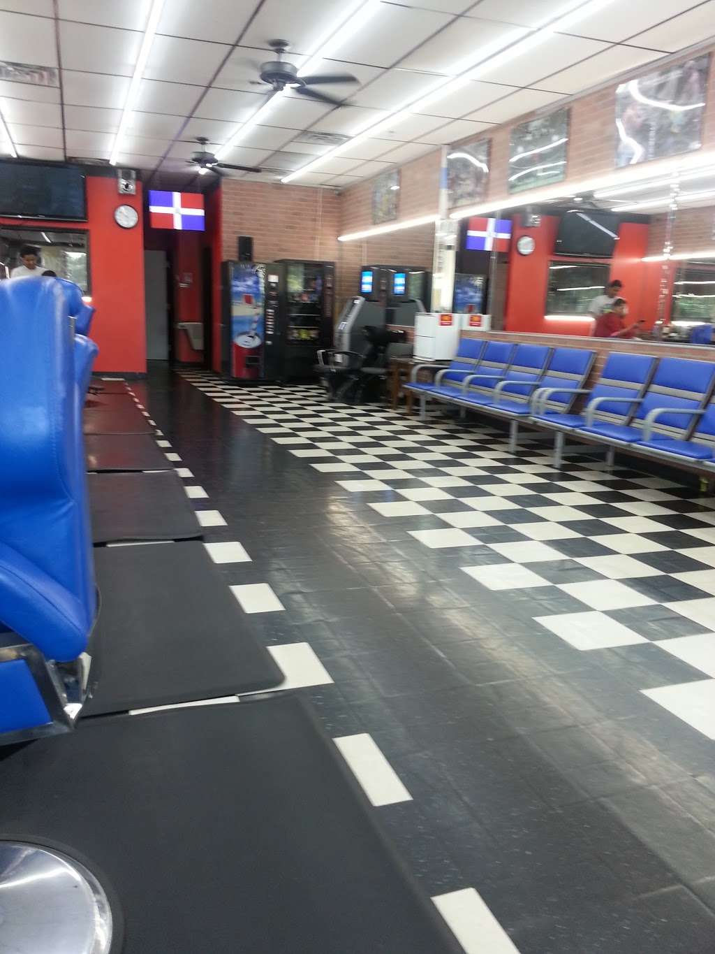 Star Barber Shop | 7164 Marshall Rd, Upper Darby, PA 19082, USA | Phone: (610) 259-3032