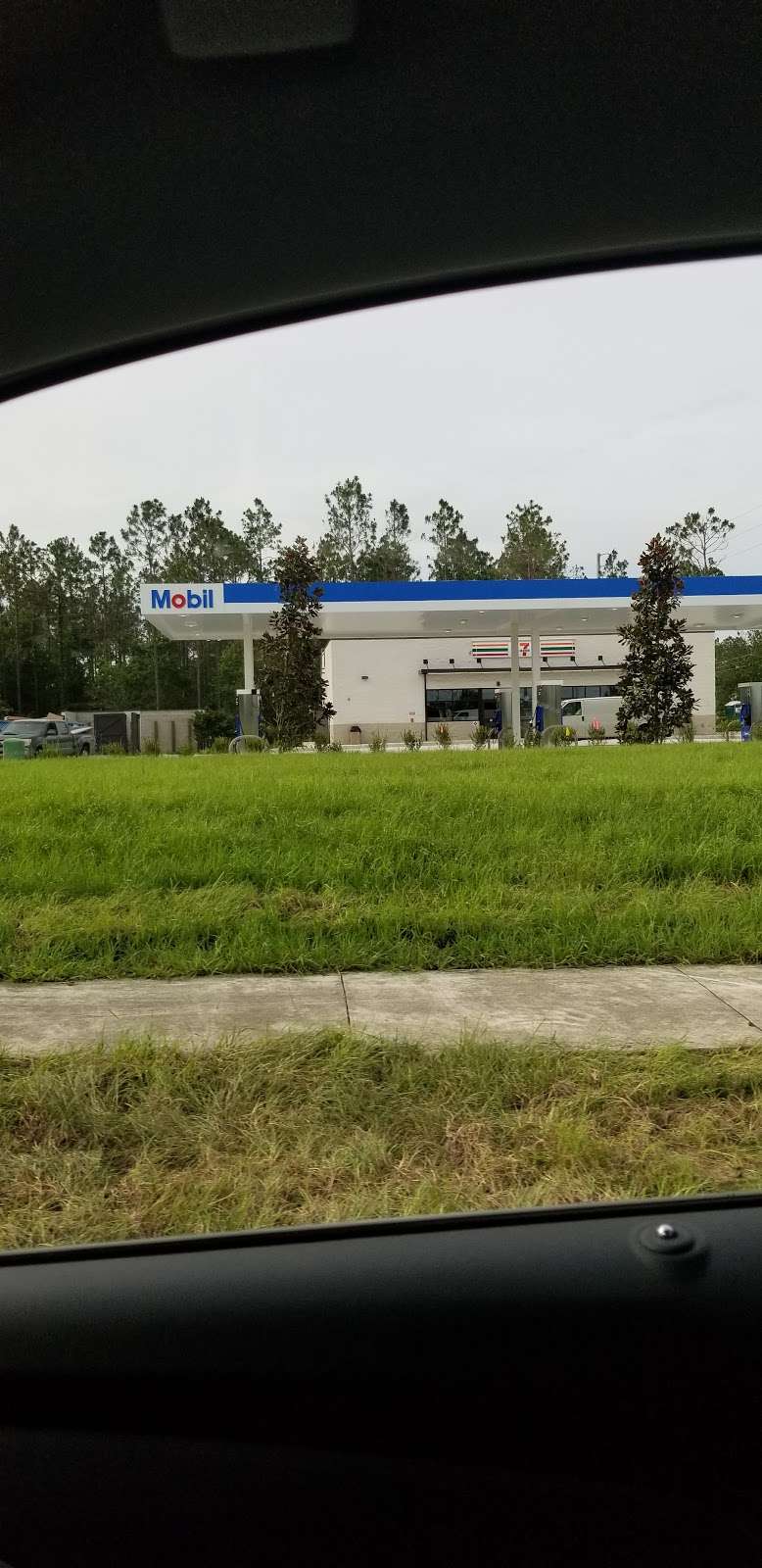 Mobil 7-Eleven | 7605 Sinclair Rd, Kissimmee, FL 34747, USA | Phone: (407) 201-1702