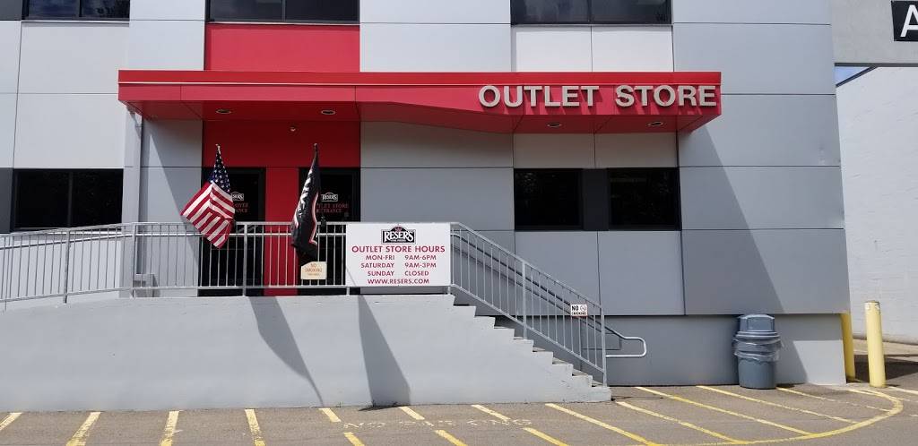 Resers Outlet Store | 15570 SW Jenkins Rd, Beaverton, OR 97006, USA | Phone: (503) 526-5794